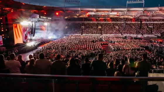 Teddy Teclebrhan in Stuttgart - Einlass, Show und Stream
